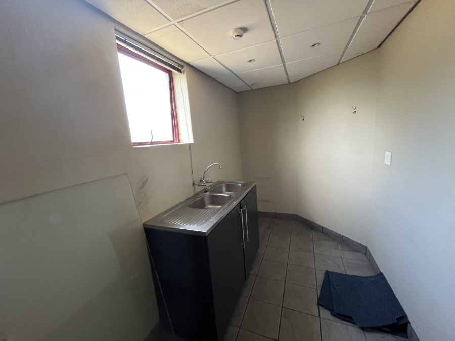 To Let commercial Property for Rent in Tyger Valley Western Cape